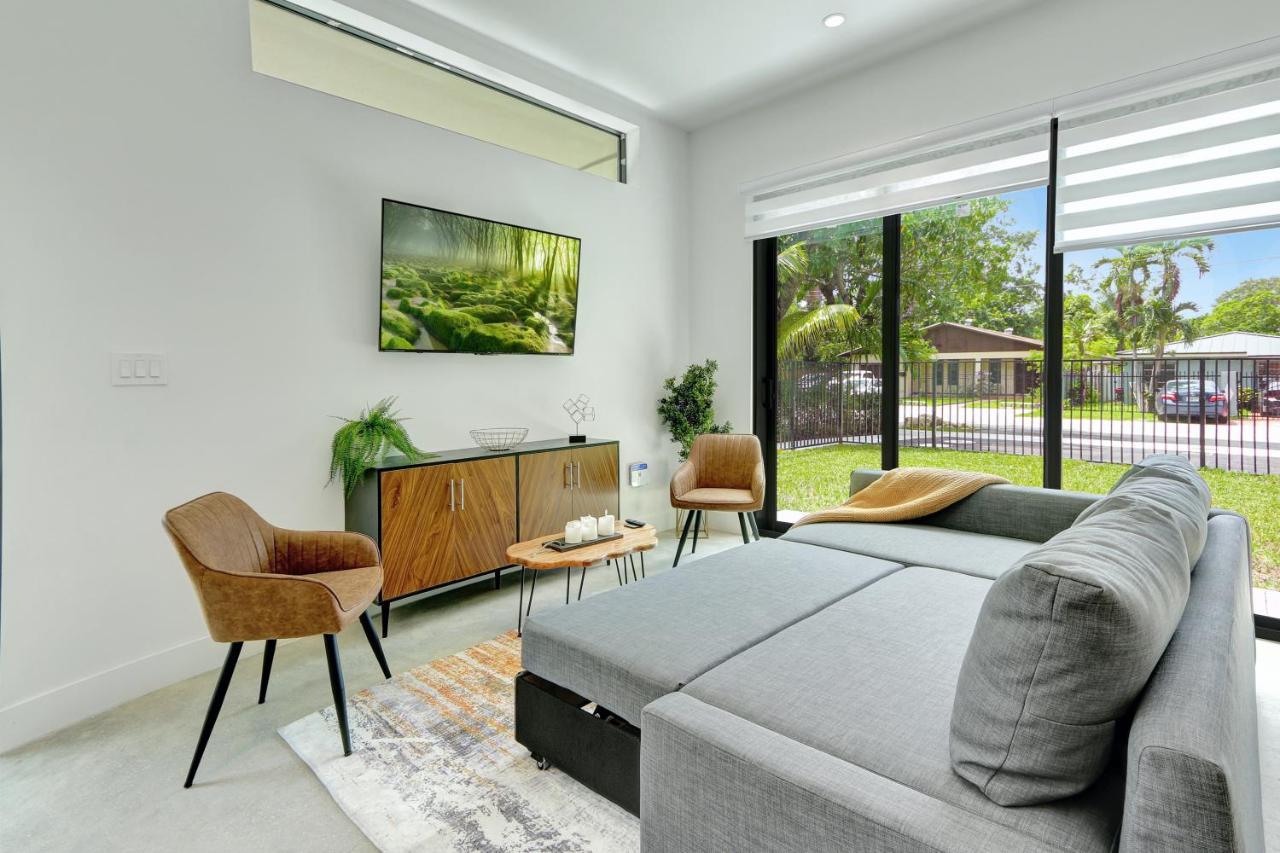 Ferienhaus Fresco 1, Modern Design, Brand New Construction And Furniture Miami